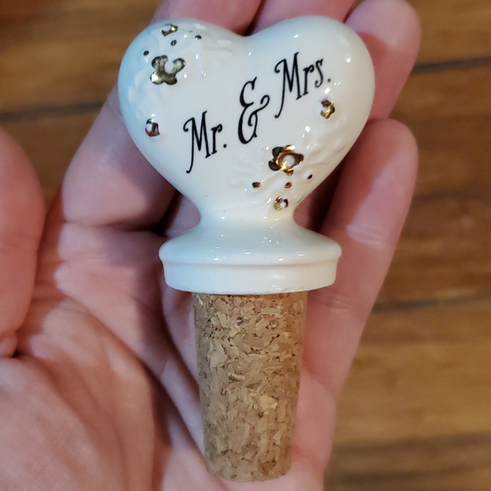 Mr. & Mrs. Wine Cork Stopper